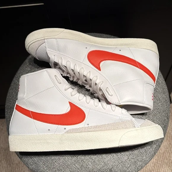 Nike Blazer Mid ‘77 Vintage Mens 9 Women’s 10.5 Orange-White-Sail - Picture 4 of 8